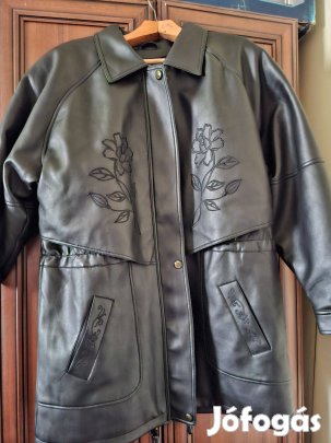 Szép finomtapíntású kabát eladó