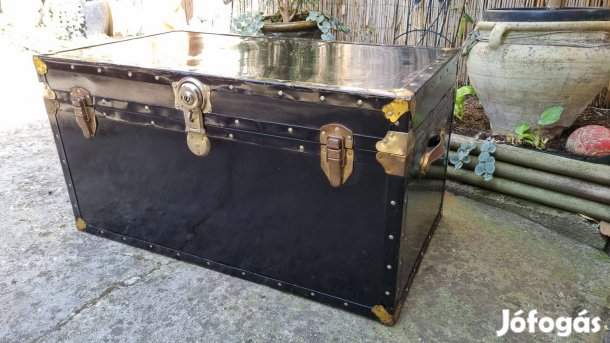 Szép régi nagy utazó bőrönd - hajó koffer - 48 cm magas