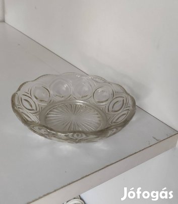 Szép üveg tálka, dekoratív körös mintával