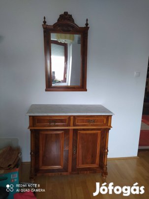 Szépen felújított ónémet komód/mosdószekrény márványlappal és tükörrel