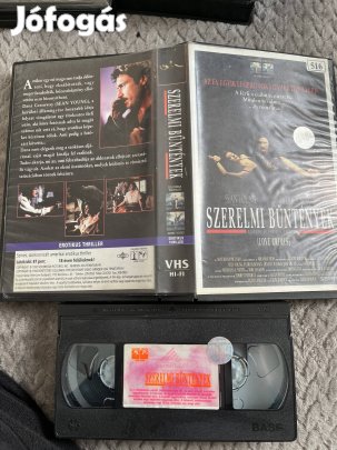 Szerelmi bűntények vhs nagytok thriller.  
