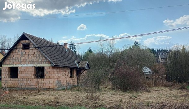 Szerkezetkész ház a Mátrában Budapesttől egy órára eladó