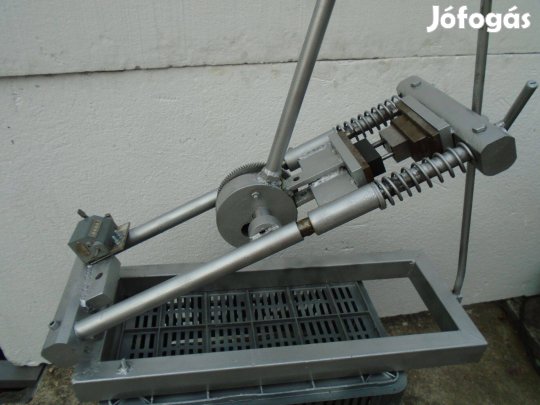 Szerszámprés számlálóval kézi