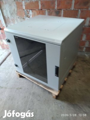 Szerverszekrény új (Keline, 800x770X800mm)