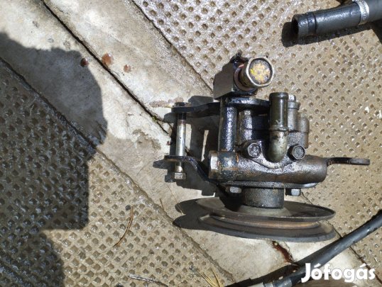 Szervószivattyú szervó Nissan Terrano 1993-2004 ig