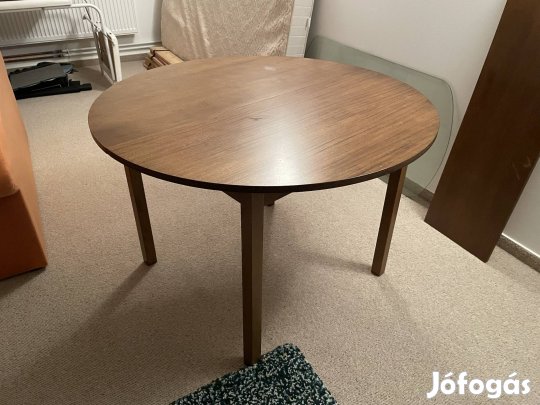 Szétnyitható fa asztal 6 db székkel