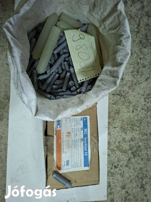 Szigetelő műanyag pakker 12 mm