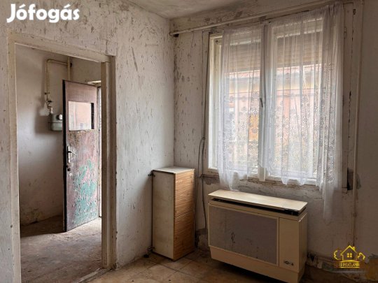 Szigethalmon kisház! 1240