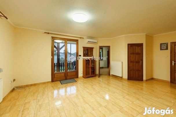 Szigethalomi 66 nm-es ház eladó