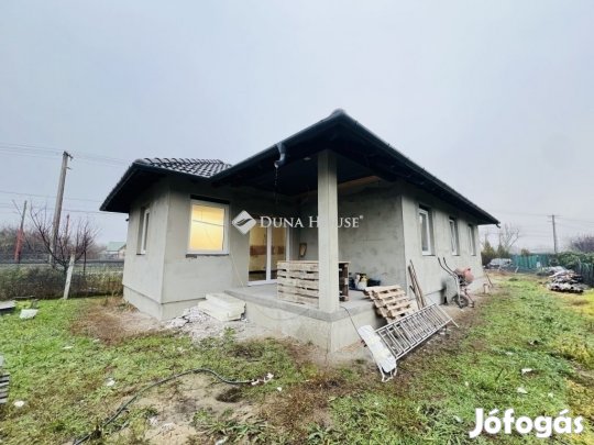 Szigethalomi 97 nm-es ház eladó