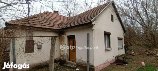 Szigethalomi eladó 1847 nm-es telek