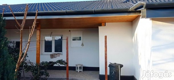 Szigetszentmiklós, hév közeli utca, 55 m2-es, családi ház, 2 szobás