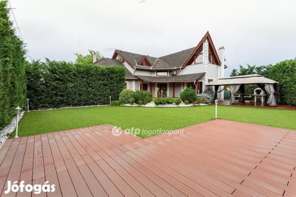 Szigetszentmiklósi 280 nm-es ház eladó