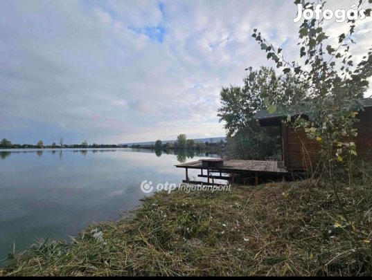 Szigetszentmiklósi 360 nm-es telek eladó