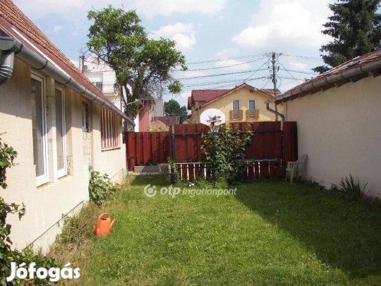 Szigetszentmiklósi eladó 195 nm-es ház