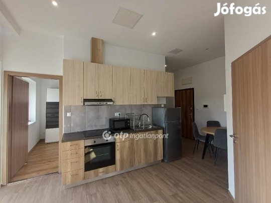 Szigetszentmiklósi eladó 44 nm-es lakás
