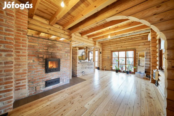 Szigetszentmiklósi eladó gerendaház családi ház