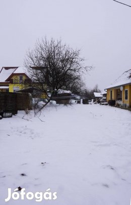 Szigetszentmiklóson 700nm-es építési telek