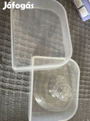 Szilikon bimbóvédő tárolódobozzal - sosem használt