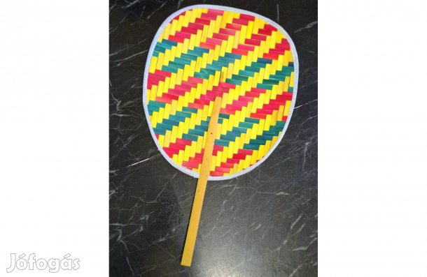 Színes, kézzel szőtt bambusz Thai legyező