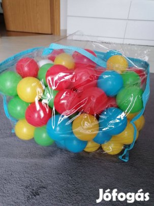 Színes baba labdák