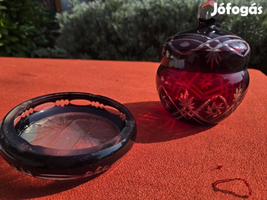 Szines csiszolt kinaló és hamutartó eladó