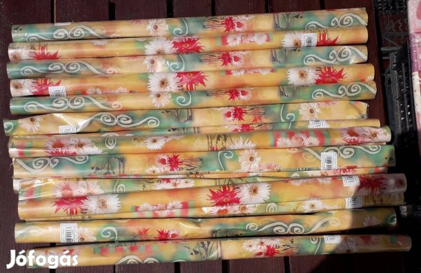 Színes csomagolópapírok