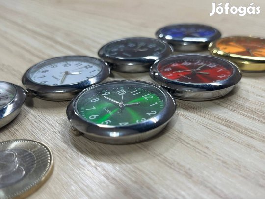 Színes öntapadós autós óra