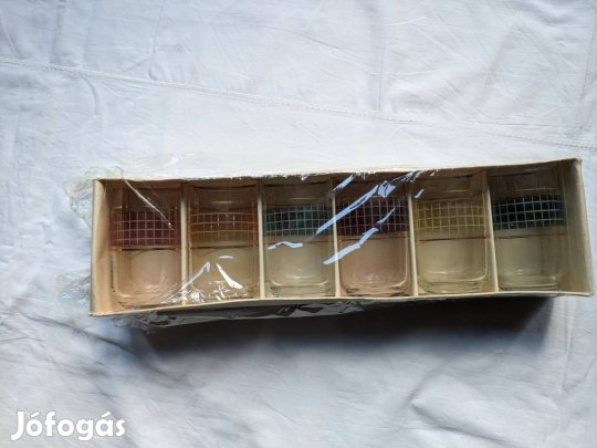 Színes retro pohár készlet