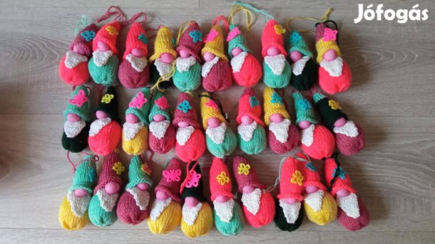 Színes vidám tavaszi manó 350 Ft