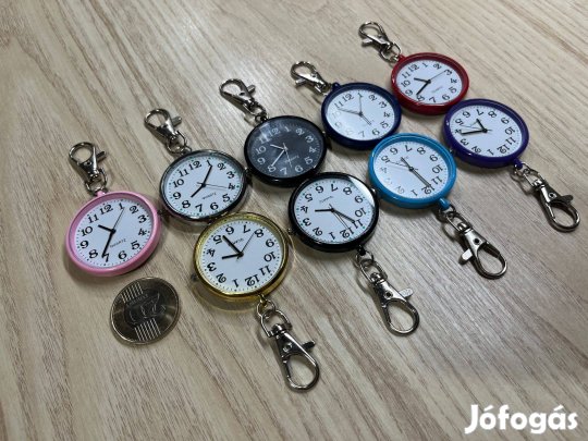 Színes zsebóra, kulcstartós óra