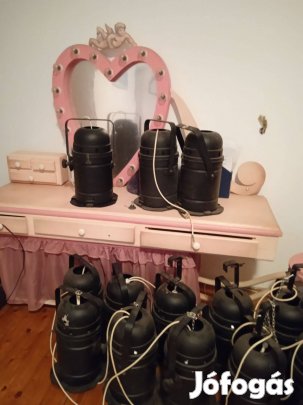 Színházi reflektor