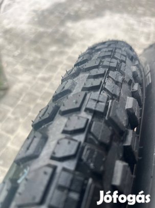 Szinte új Schwalbe Johnny Watts 27,5x2,6 gum pár + Ajándék belső