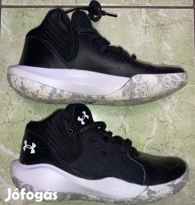 Szinte új Under Armour 36,5 (Bth.: 23,5 cm) uniszex bőr sport cipő 