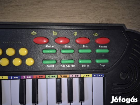 Szintetizátor gyerekeknek 
