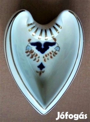 Szív alakú Zsolnay porcelán gyűrűs tálka, ékszertartó
