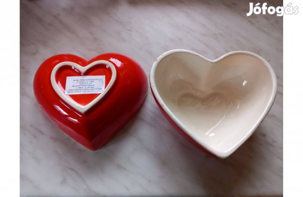 Szív alakú műzlis , kínáló tál - 17 cm átmérő, 8 cm magas - Új