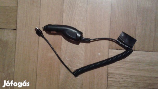 Szivargyújtó, mobiltöltő