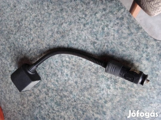 Szivargyújtós, autós olvasólámpa