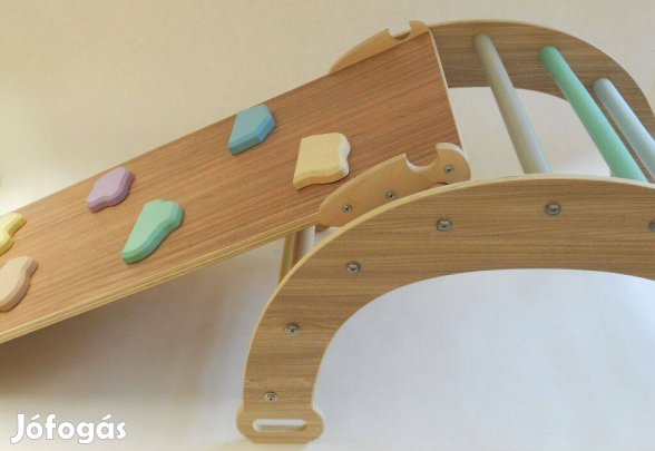 Szivárványhinta és csúszda - mozgásfejlesztő babamászóka