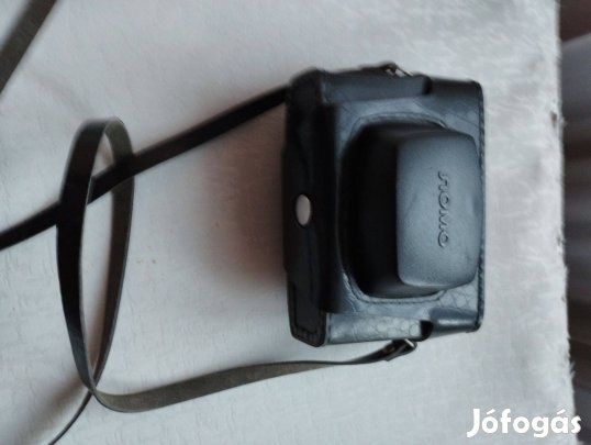 Szmena retro orosz fényképezőgép, vakuval együtt