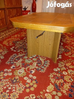 Szoba asztal (dohányzó asztal)