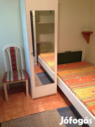 Szoba kiadó az őrstől 10 percre