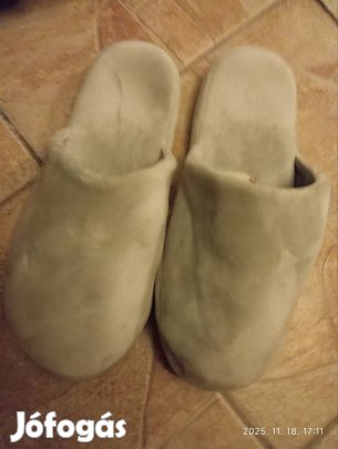 Szoba papucs(41)puha,bársonyos,gumis talp