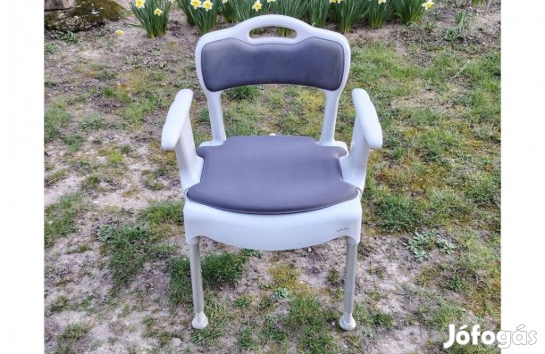 Szoba wc állítható magasságú lábakkal és ágytál