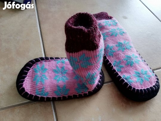 Szobacipő, benti cipő, zoknicipő, mamusz, 24-es méret újszerű !