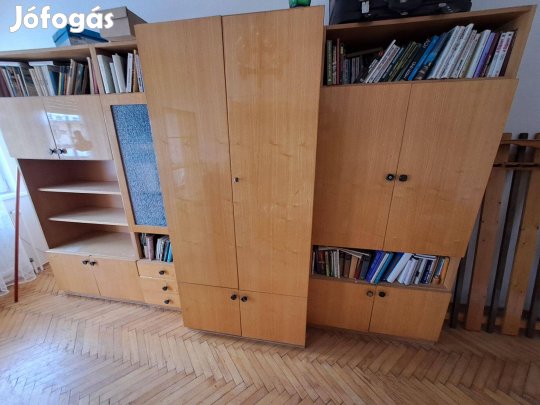 Szobai szekrénysort