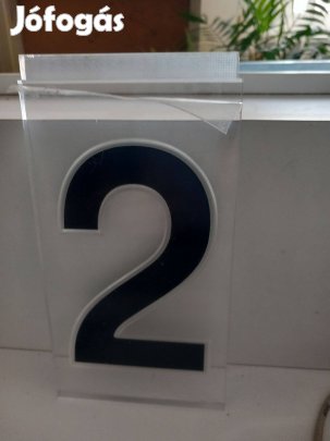 Szobaszám, házszám gravírozott plexiből