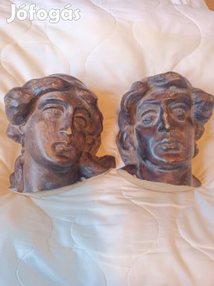 Szobor fából faragott 