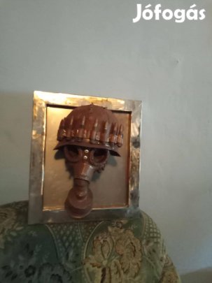 Szobor/gázmask